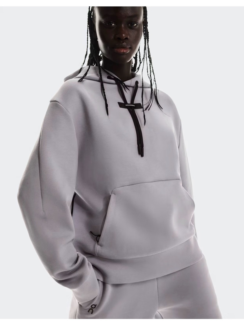 Women ON Focus Tech Hoodie